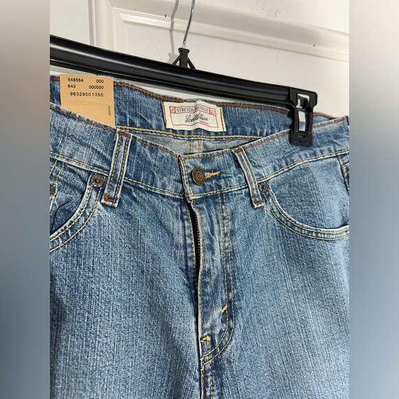 Levi Strauss &Co Women's Signature Low Rise Boot Cut Denim Jeans Misses 10 Short - Picture 2 of 8